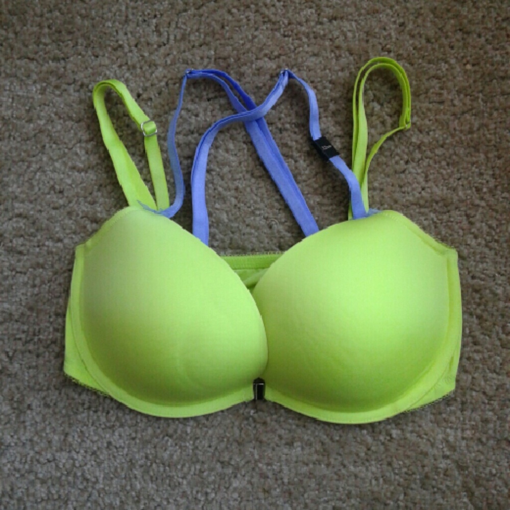 🔥MOVING SALE🔥 (32DD) VICTORIA’S SECRET Dream Angels Padded Demi Bra